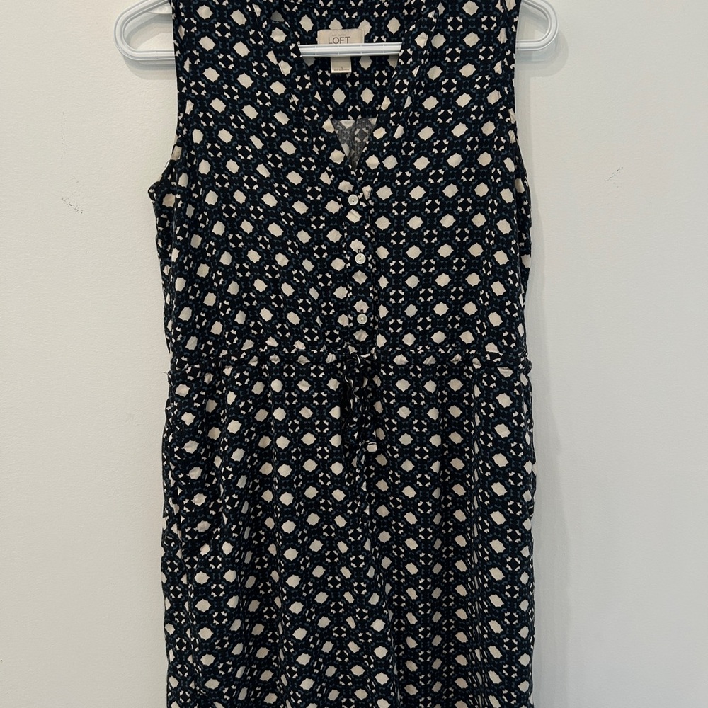 LOFT Black and White Sleeveless Midi Dress with Geometric Print